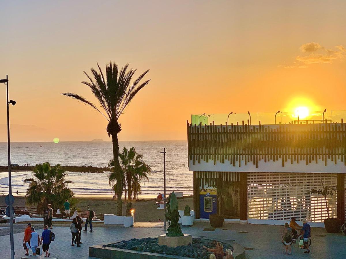Beachfront Americas * Playa de las Americas (Tenerife)